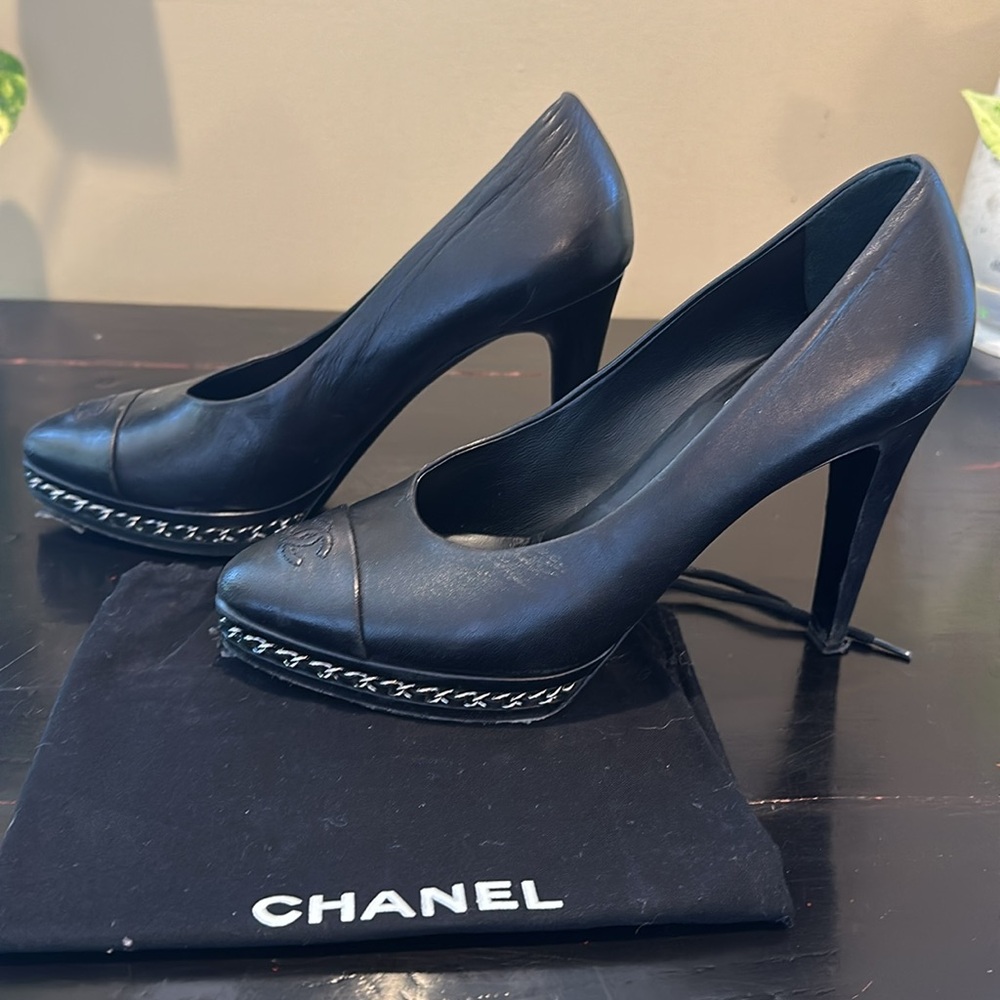 Timeless Chanel Platform Pumps with Chain Detail in Black Lambskin Leather